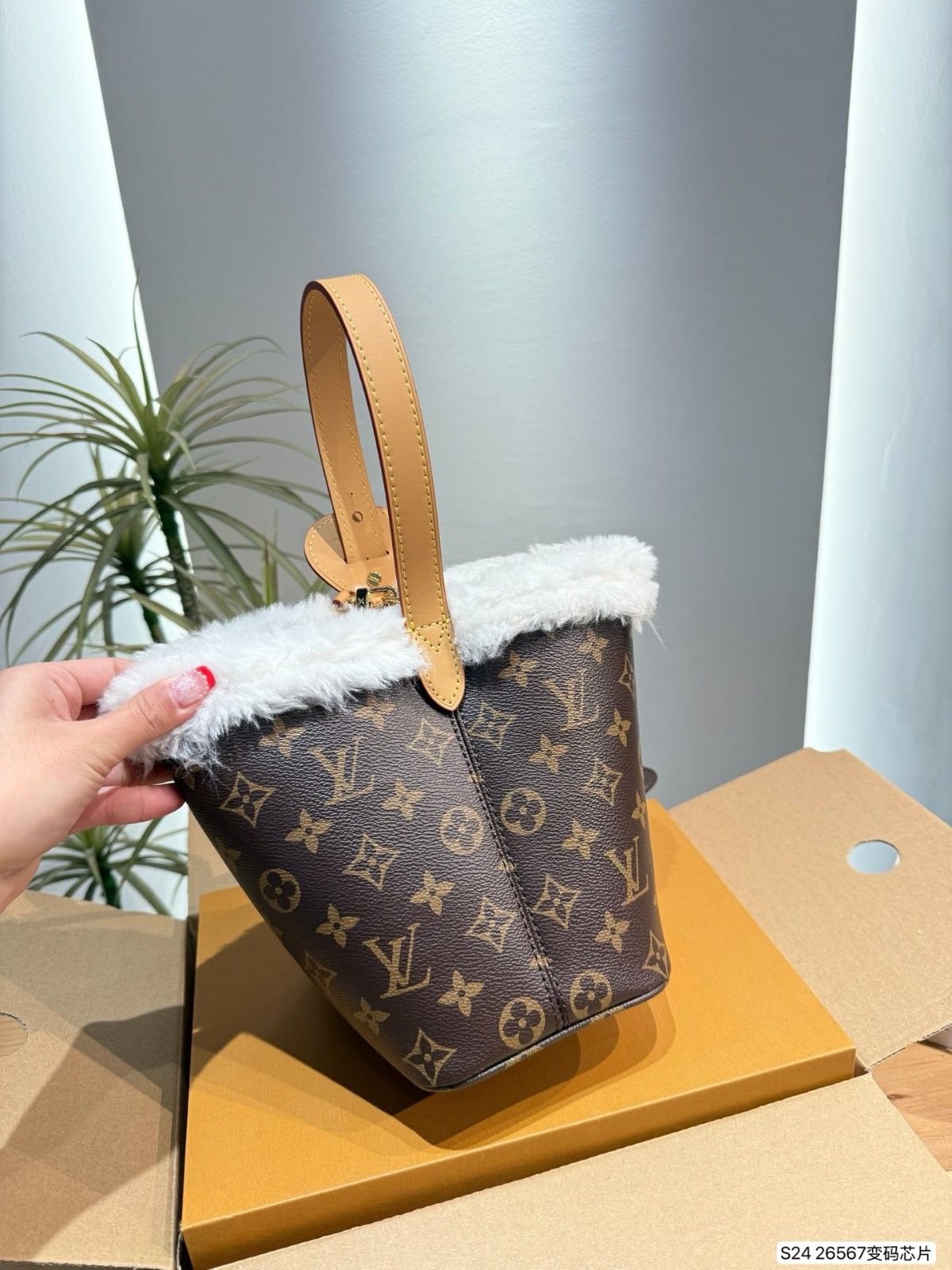 ルイヴィトン バケットバッグ 可愛い 秋冬 A31768