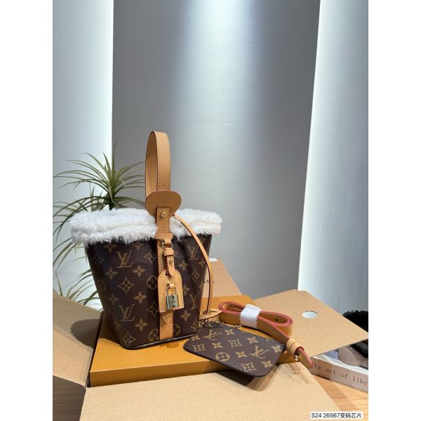 ルイヴィトン バケットバッグ 可愛い 秋冬 A31768