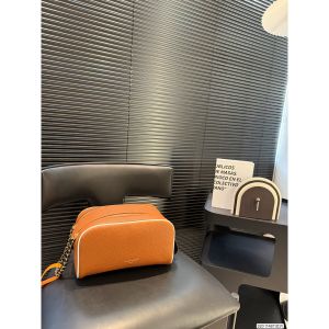 ルイヴィトン 化粧ポーチ ダブルジッパー エンボス加工 高品質 A31753