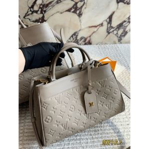 ルイヴィトン トートバッグ 本革 高級感 A31751