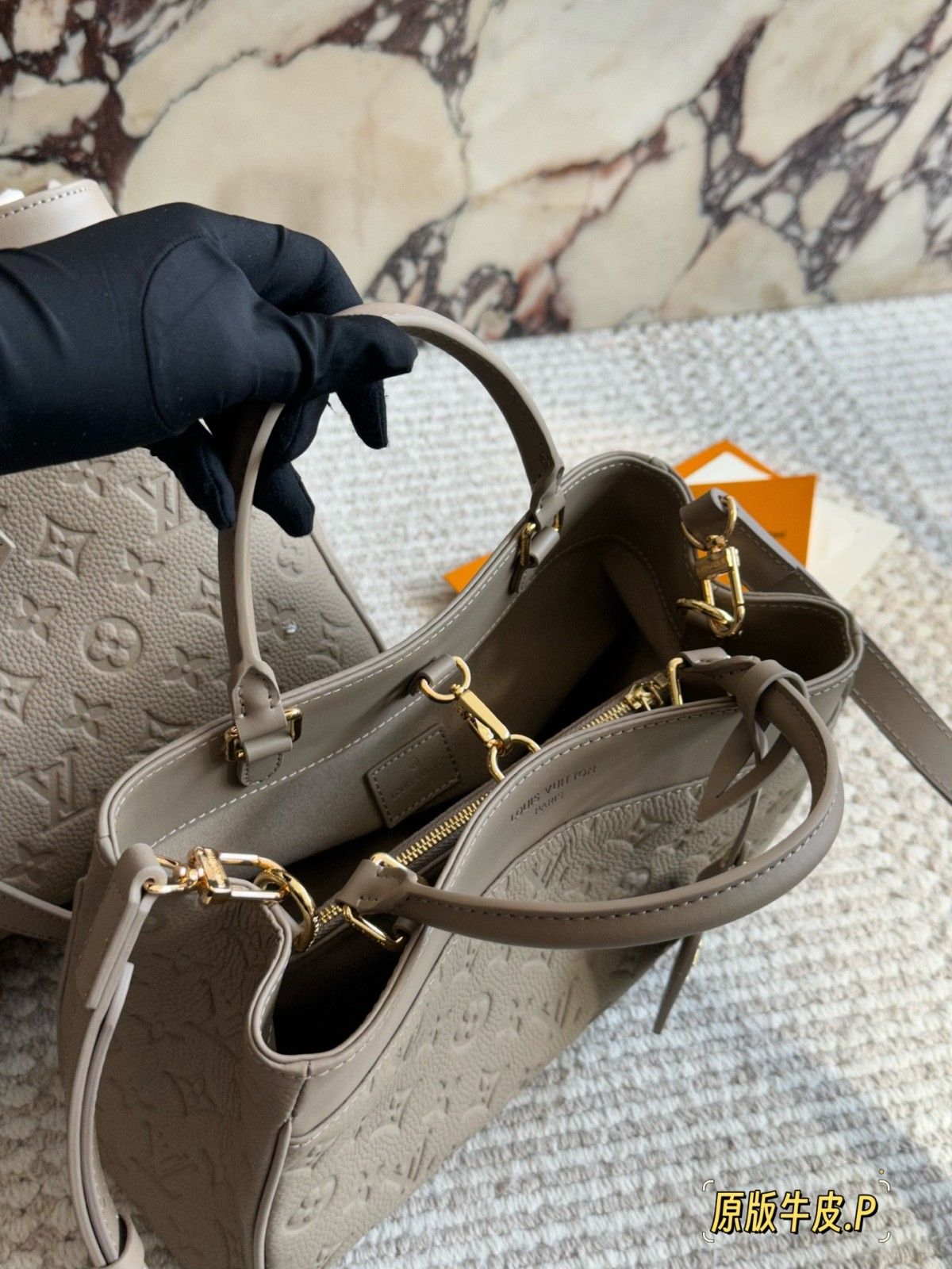 ルイヴィトン トートバッグ 本革 高級感 A31751