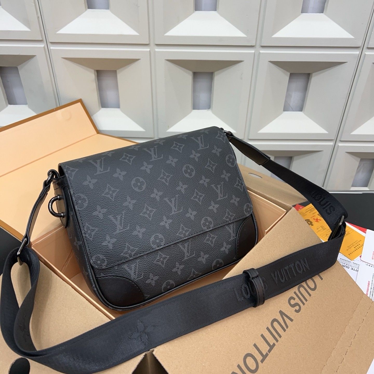 ルイヴィトン ショルダーバッグ メンズ A31750