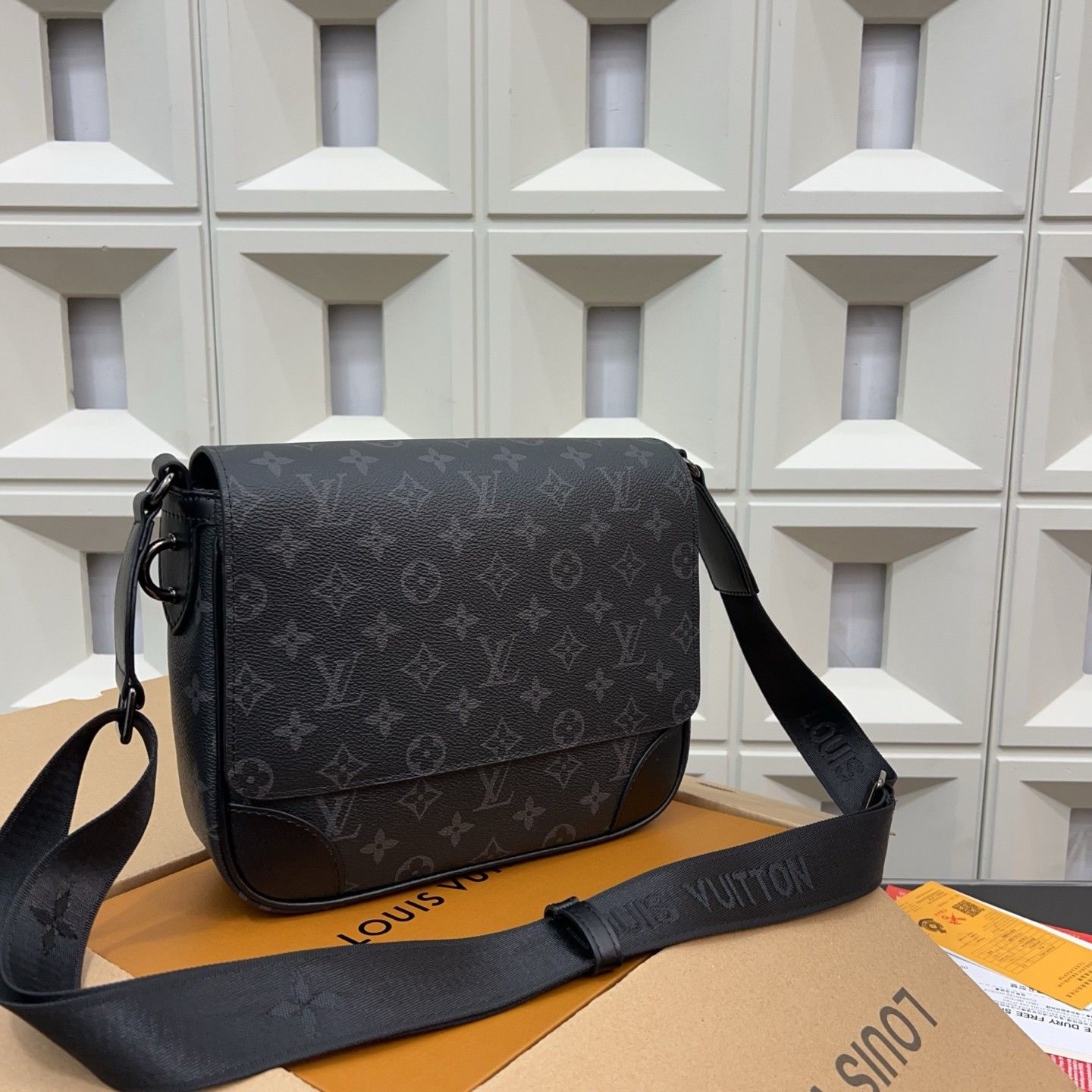 ルイヴィトン ショルダーバッグ メンズ A31750