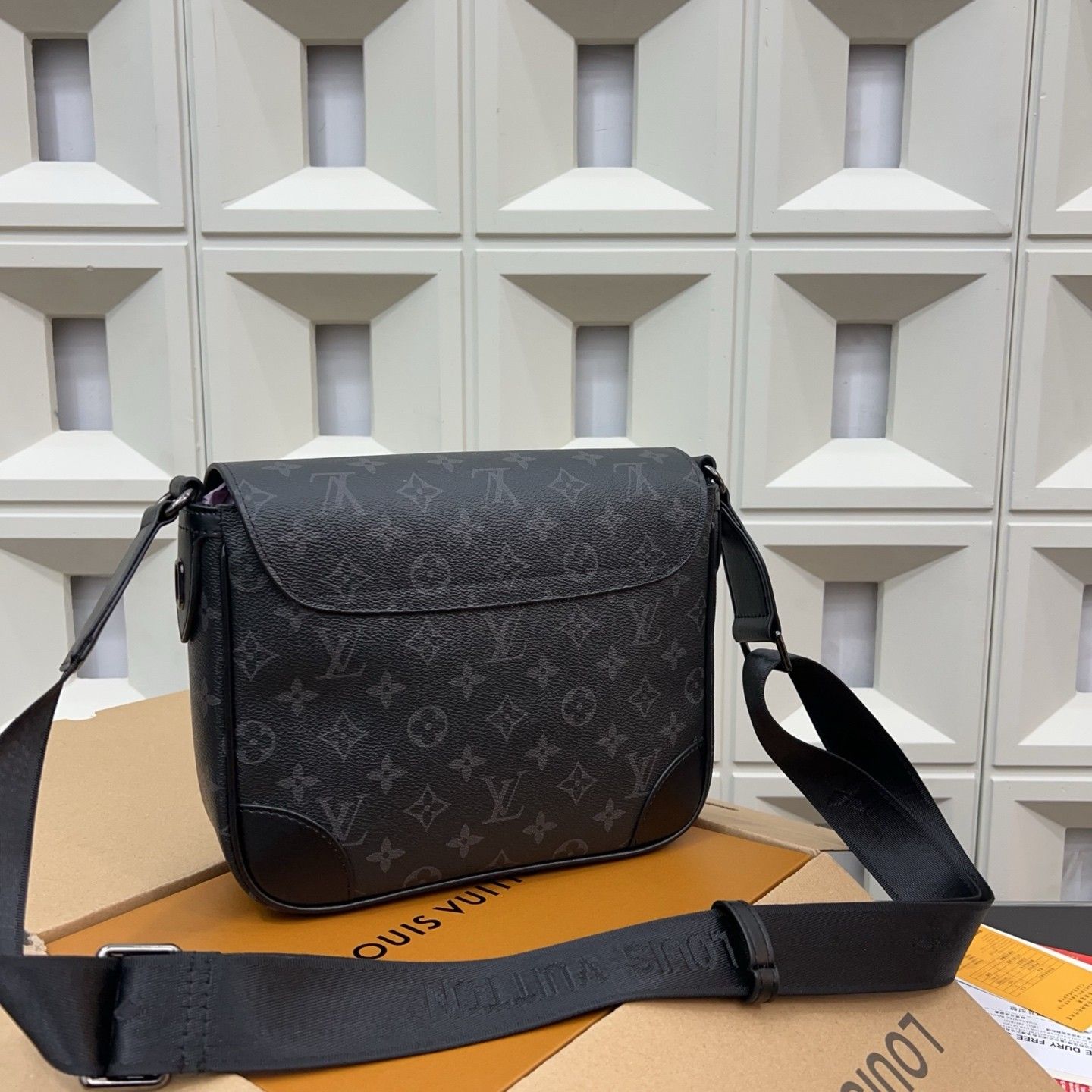 ルイヴィトン ショルダーバッグ メンズ A31750