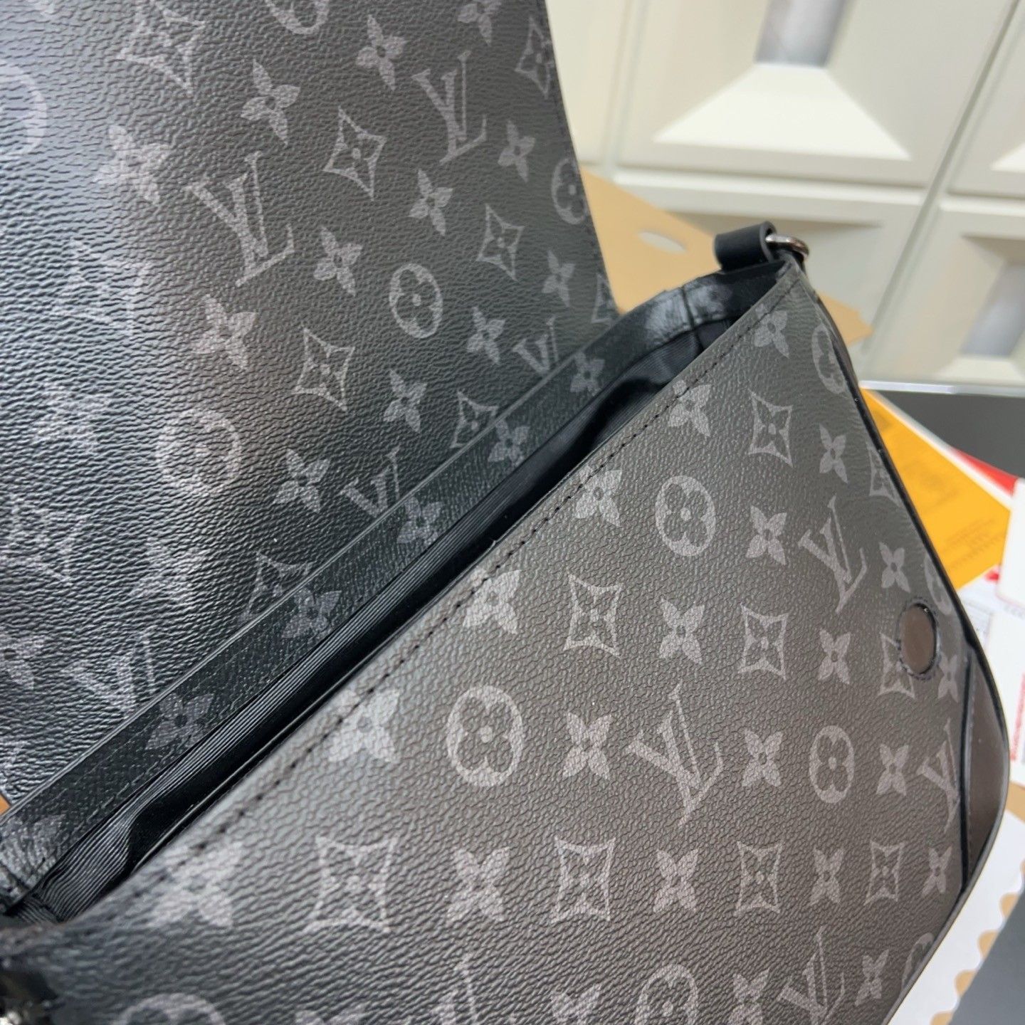 ルイヴィトン ショルダーバッグ メンズ A31750