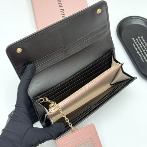 ミュウミュウ 長財布 可愛い レザー A31756