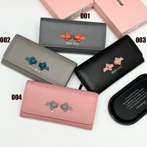 ミュウミュウ 長財布 可愛い レザー A31756