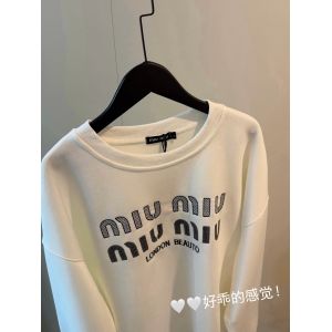 ミュウミュウ トレーナー ゆったり 刺繍 A31748