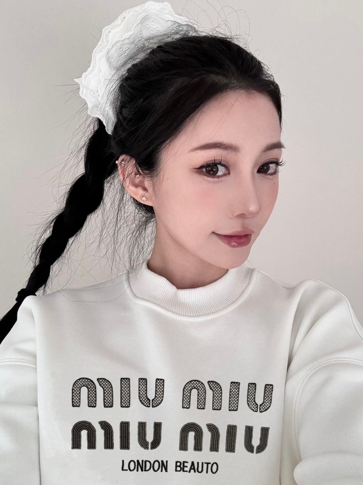 ミュウミュウ トレーナー ゆったり 刺繍 A31748