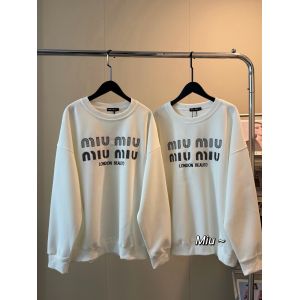 ミュウミュウ トレーナー ゆったり 刺繍 A31748