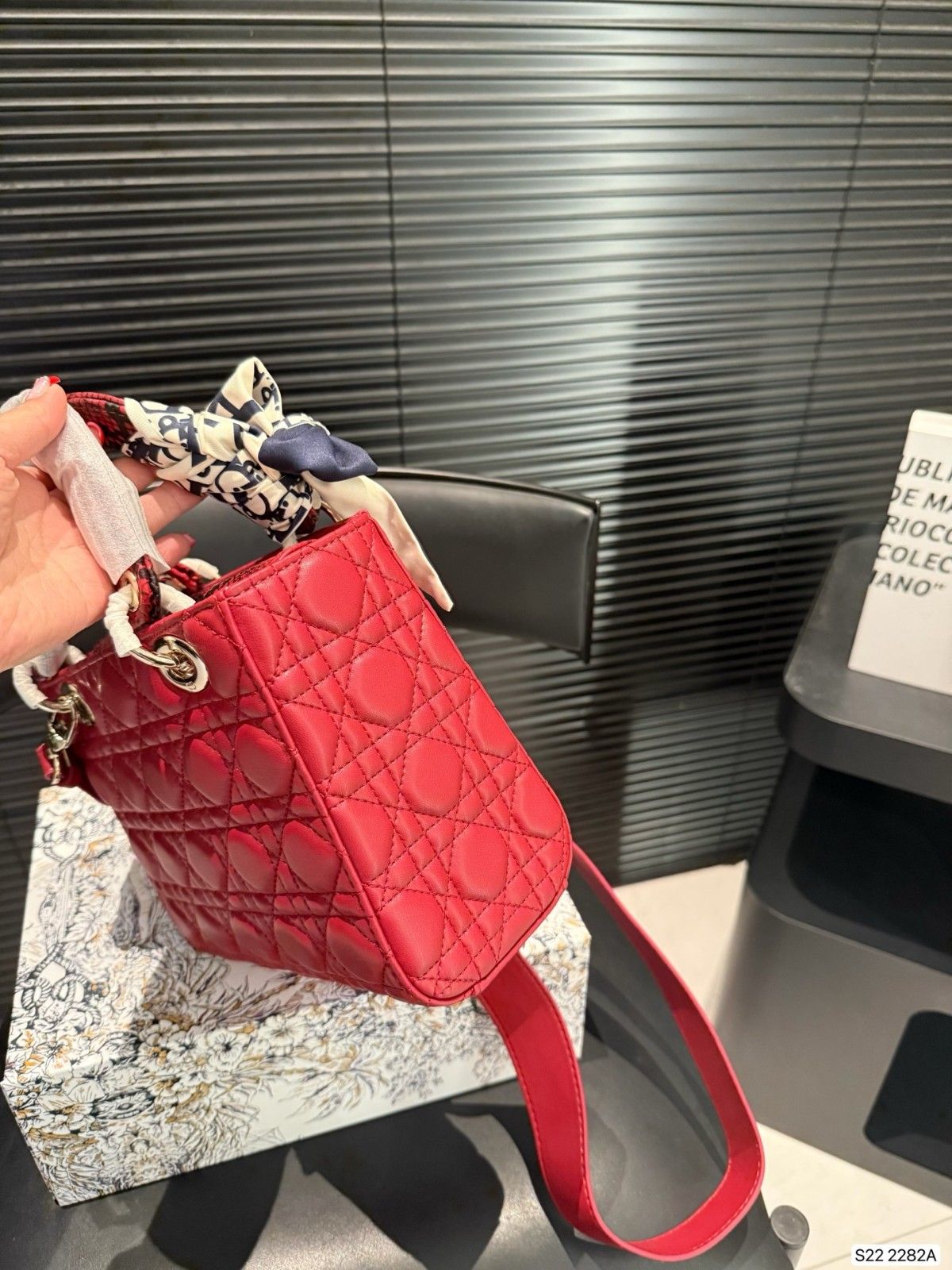 ディオール レディ ディオール ショルダーバッグ オシャレ A31767