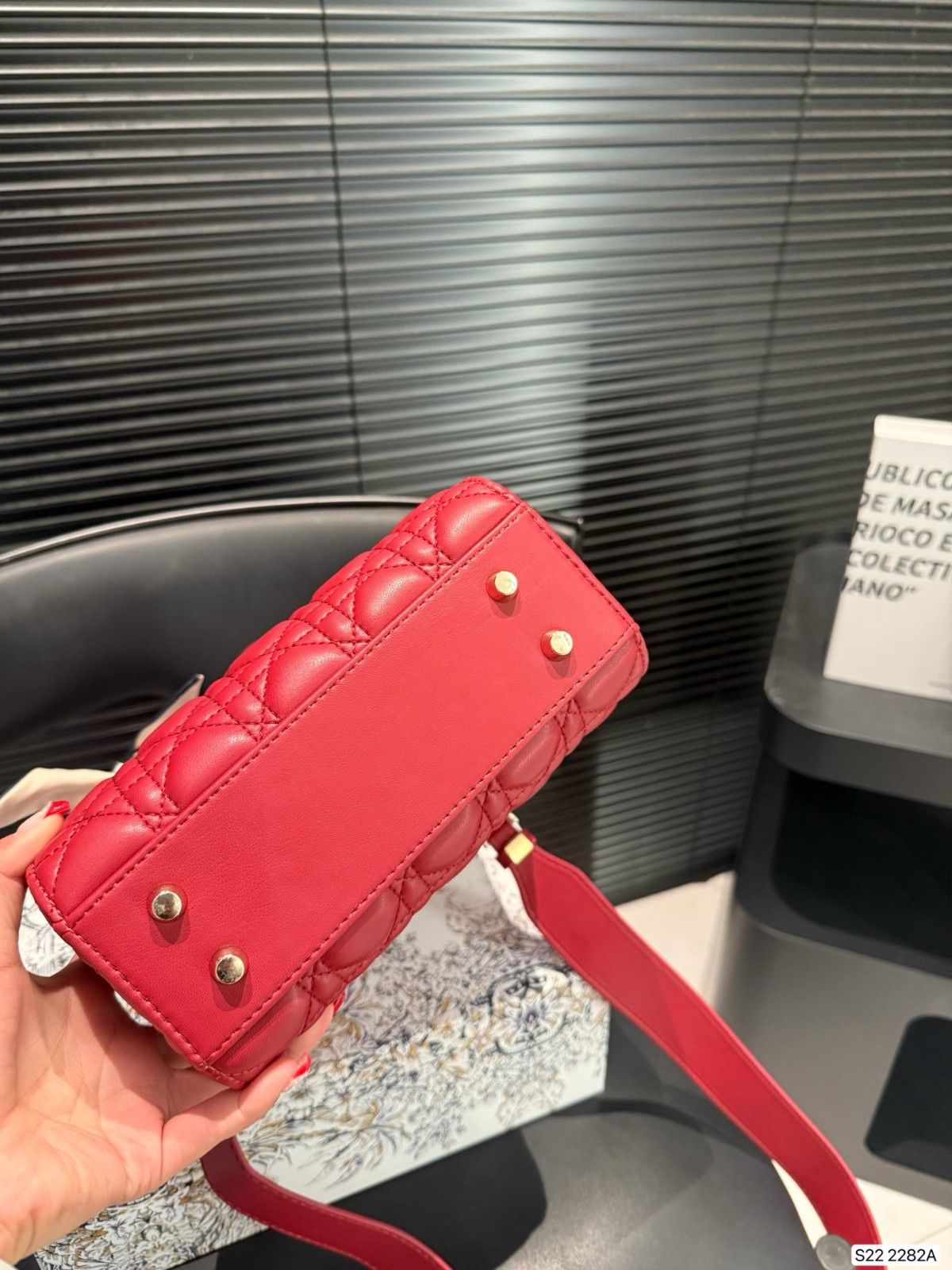 ディオール レディ ディオール ショルダーバッグ オシャレ A31767