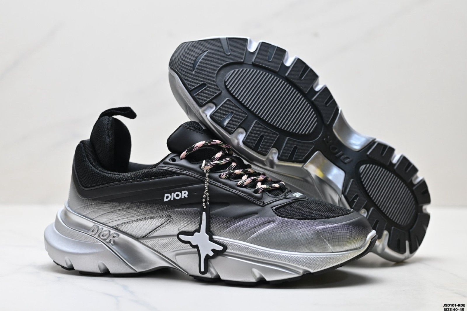 ディオール スニーカー Blade Runner Microfiber Me B4 A31765