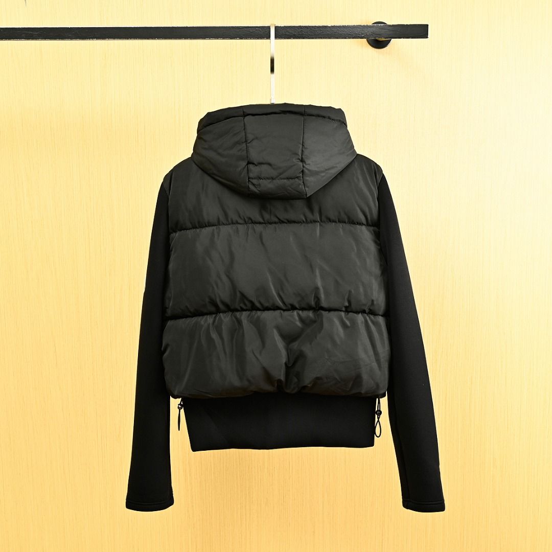 モンクレール レディース ショート ジャケット 中綿入れ A31763