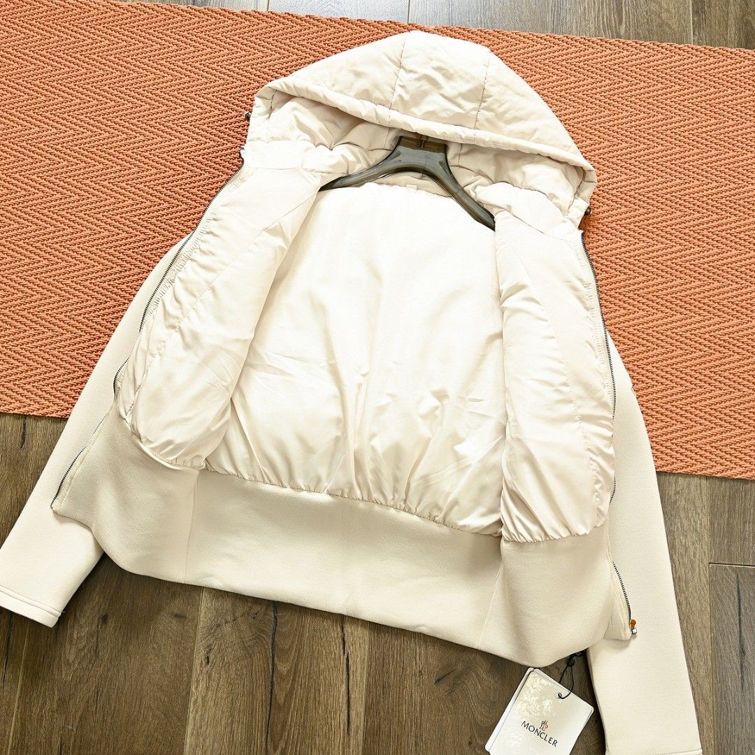 モンクレール レディース ショート ジャケット 中綿入れ A31763