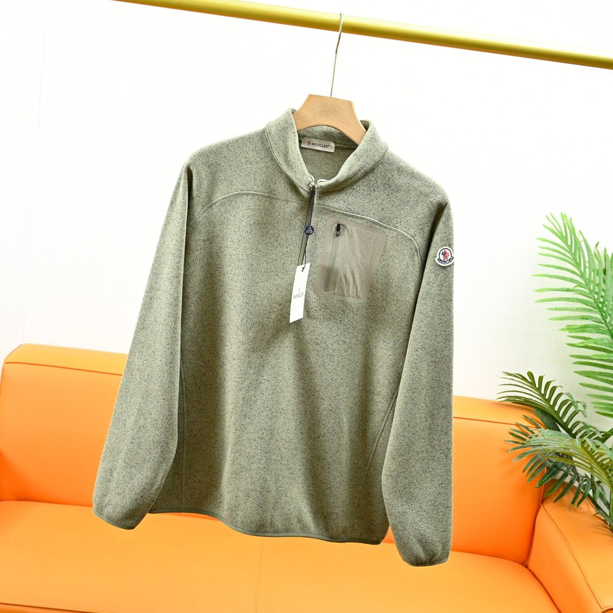 モンクレール メンズ ボア裏起毛 スポーツクルーネック 長袖 A31757