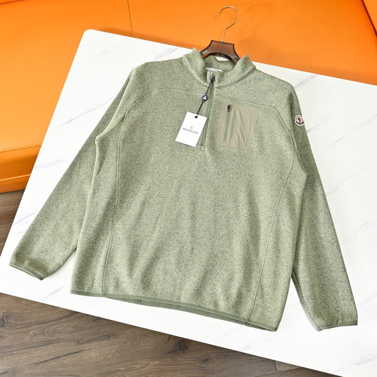 モンクレール メンズ ボア裏起毛 スポーツクルーネック 長袖 A31757