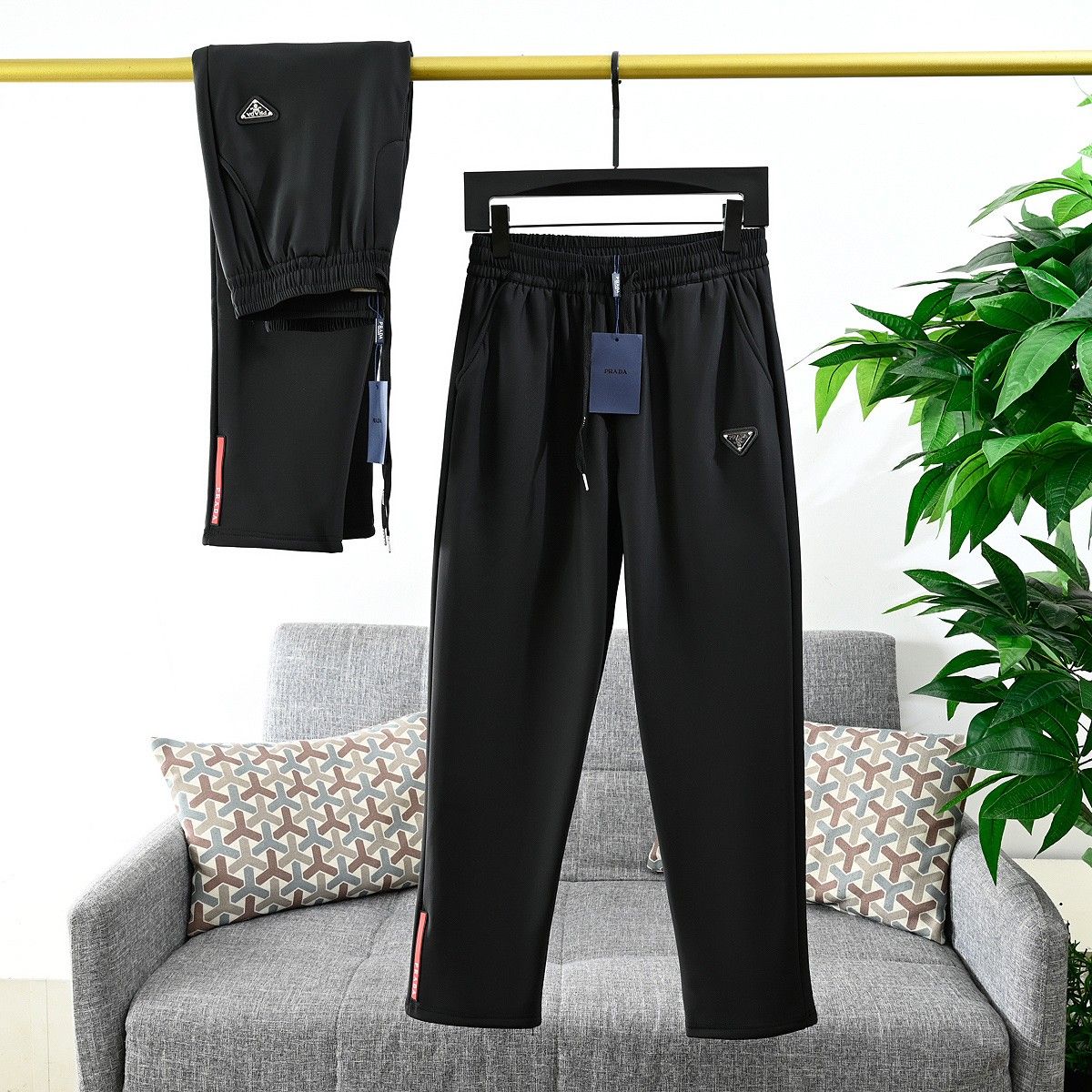 プラダ メンズ ボア裏起毛 カジュアルパンツ A31759