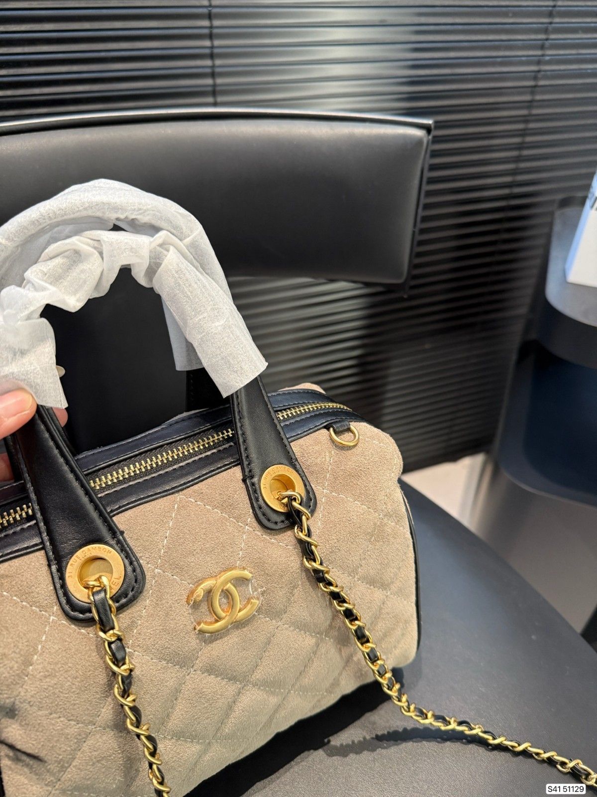 シャネル ショルダーバッグ 可愛い 高級感 A31755