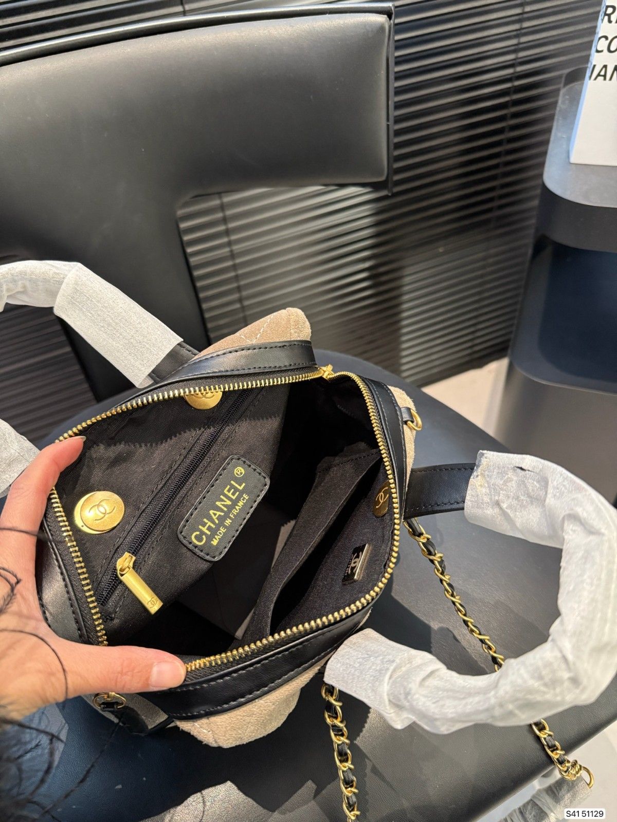 シャネル ショルダーバッグ 可愛い 高級感 A31755