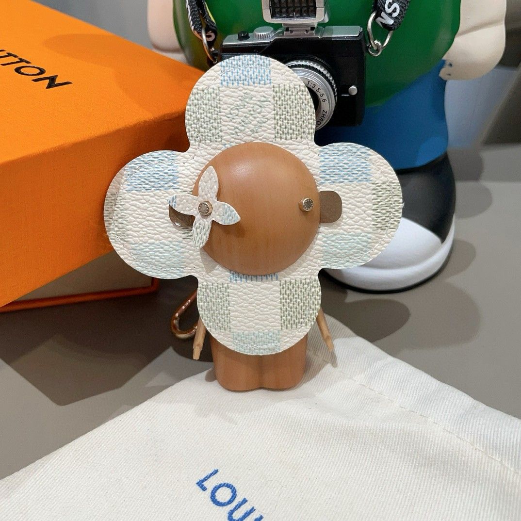 ルイヴィトン ヴィヴィエンヌ キーホルダー バッグチャーム 可愛い A31788