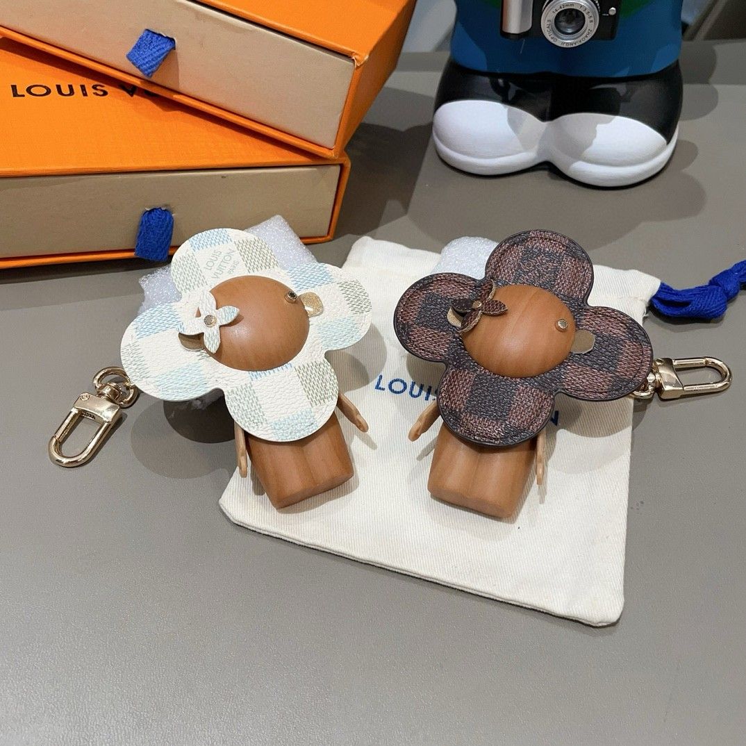 ルイヴィトン ヴィヴィエンヌ キーホルダー バッグチャーム 可愛い A31788