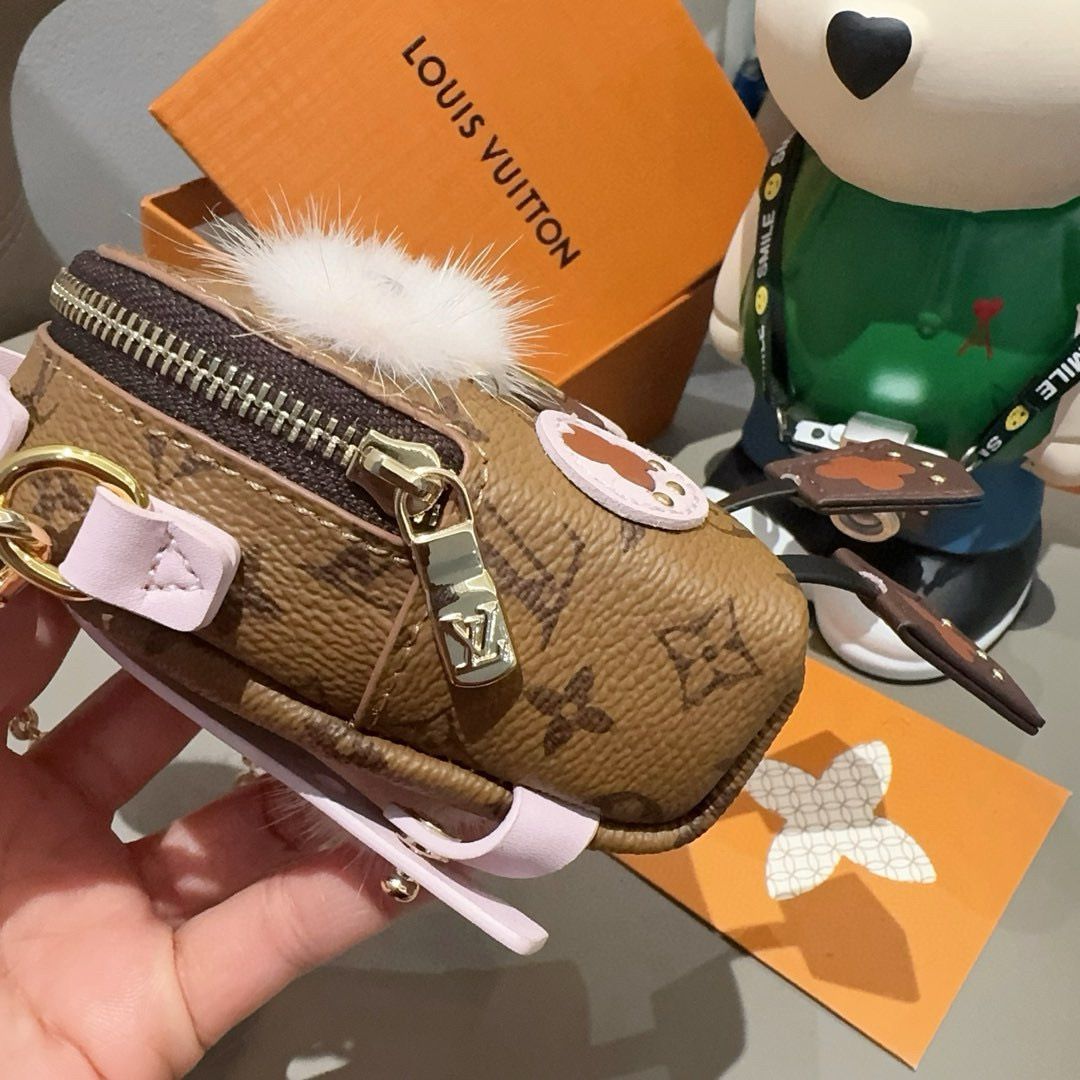 ルイヴィトン キーホルダー バッグチャーム ミニバッグ 可愛い A31786