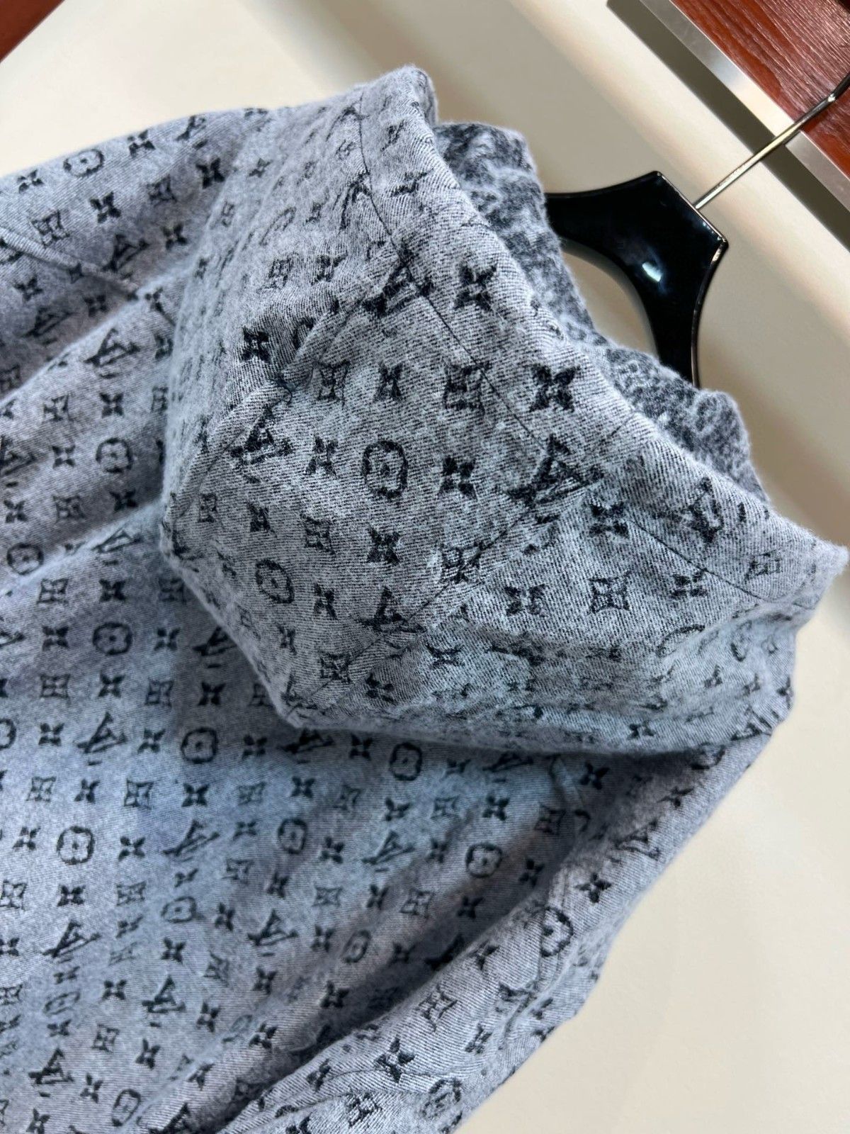 ルイヴィトン ジャケット フード付き 秋冬 レディース A31784