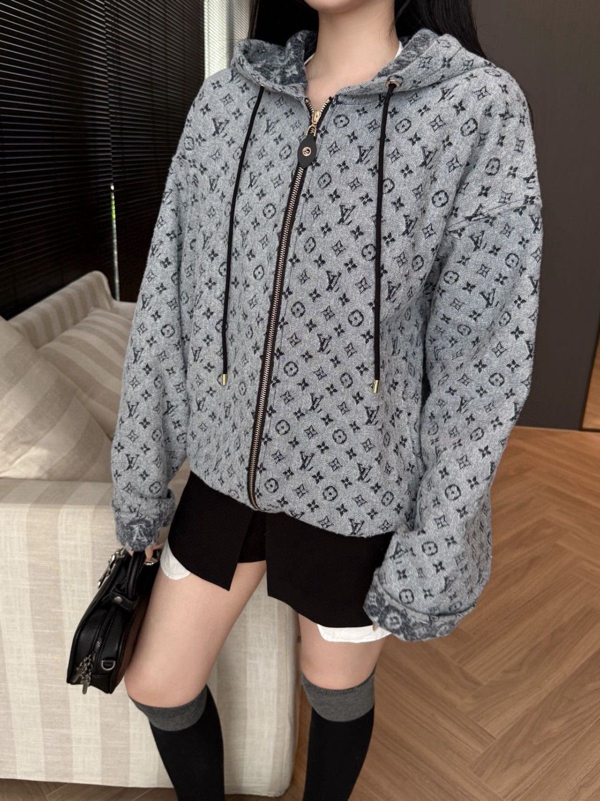 ルイヴィトン ジャケット フード付き 秋冬 レディース A31784