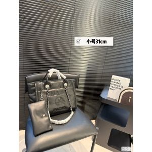 シャネル トートバッグ レザー 大容量 A31792