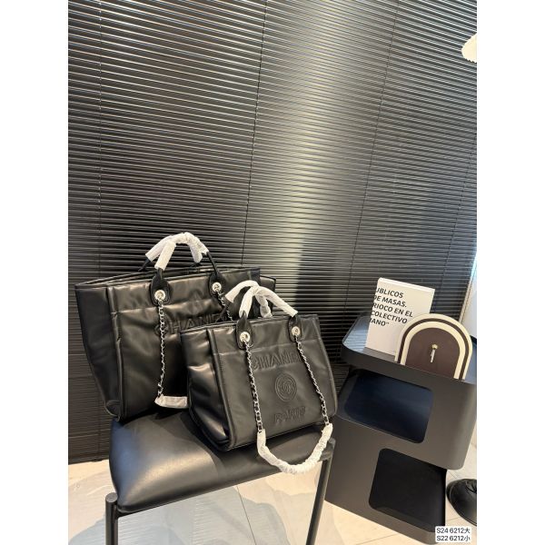 シャネル トートバッグ レザー 大容量 A31792