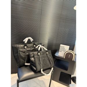 シャネル トートバッグ レザー 大容量 A31792