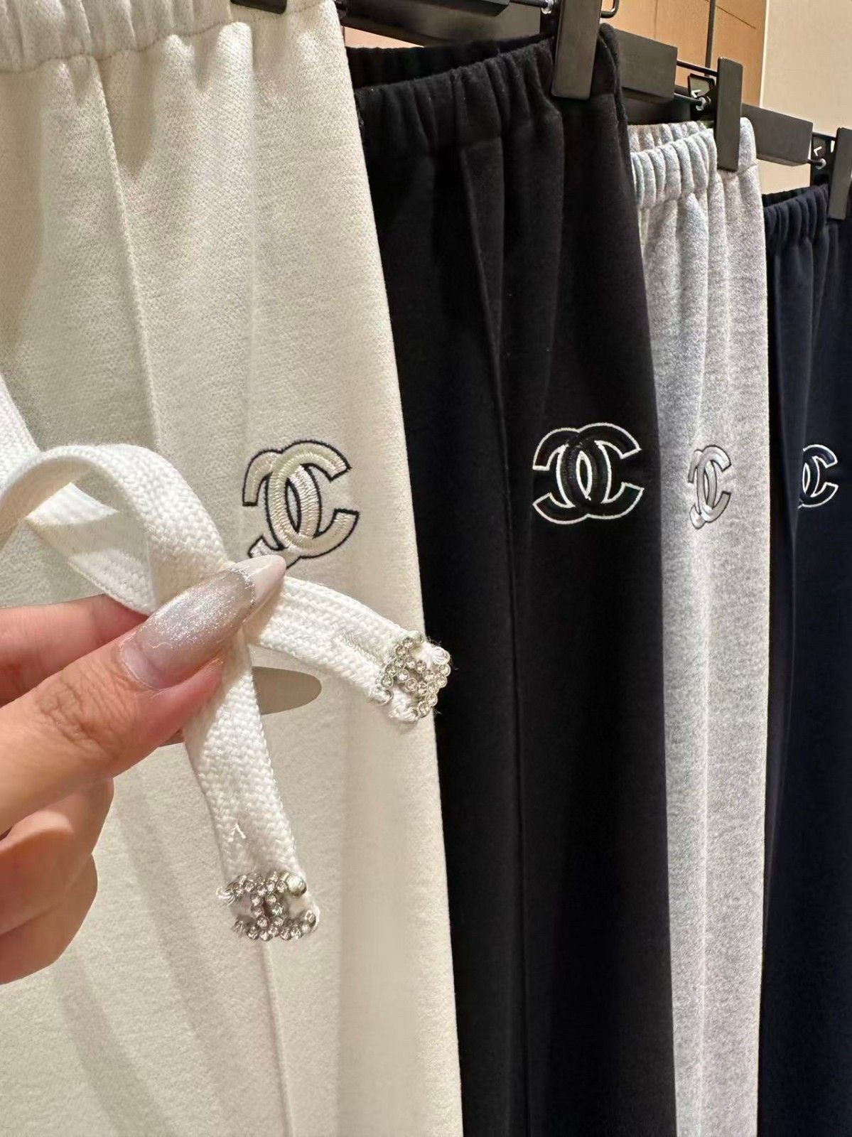 シャネル カジュアルパンツ レディース A31790