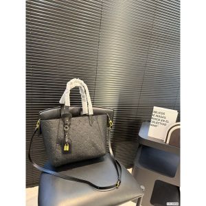 ルイヴィトン all in one トートバッグ 激安 A31824