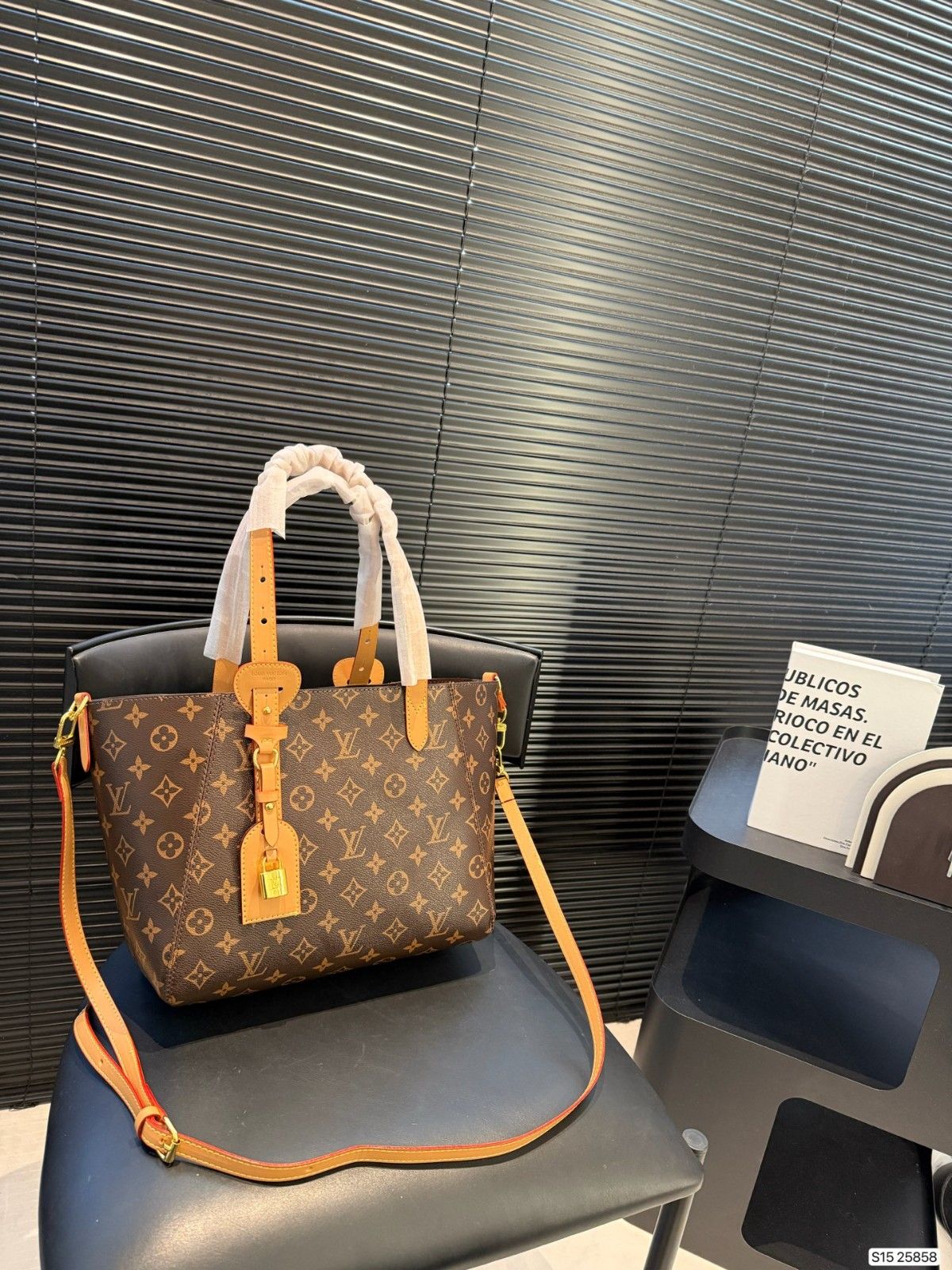 ルイヴィトン all in one トートバッグ 激安 A31824