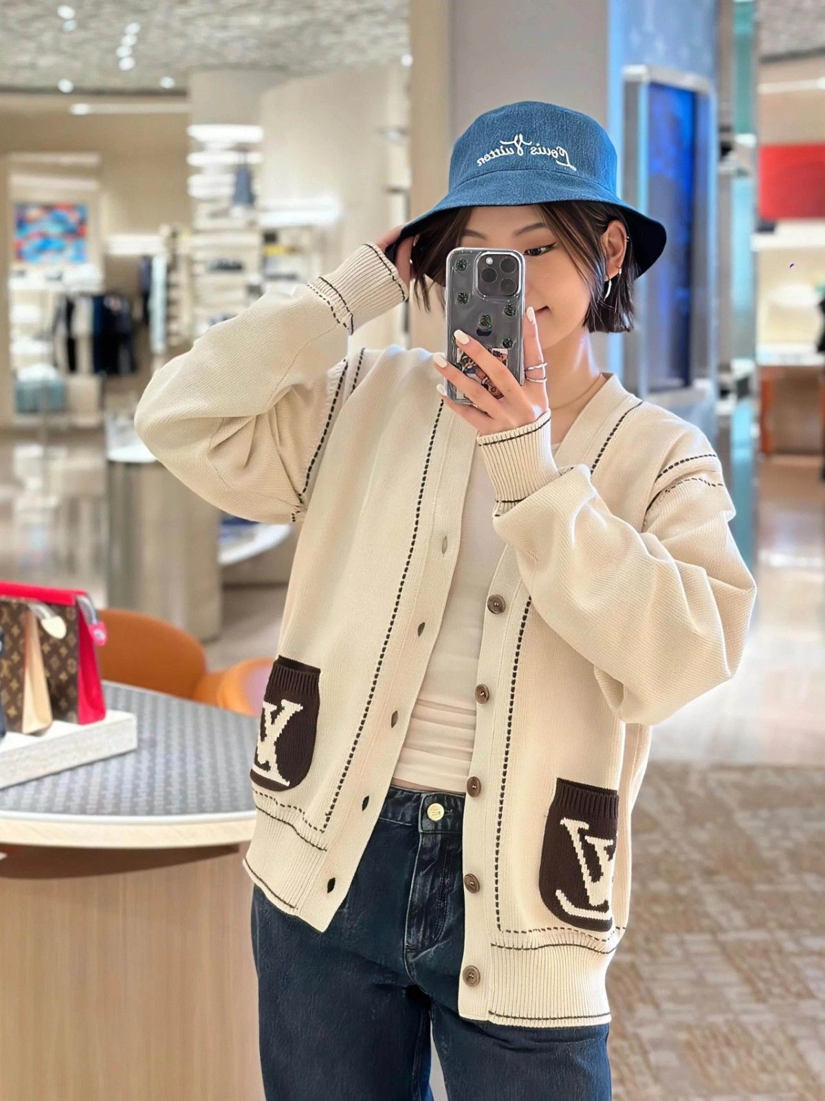 ルイヴィトン ニットカーディガンセーター オシャレ A31812