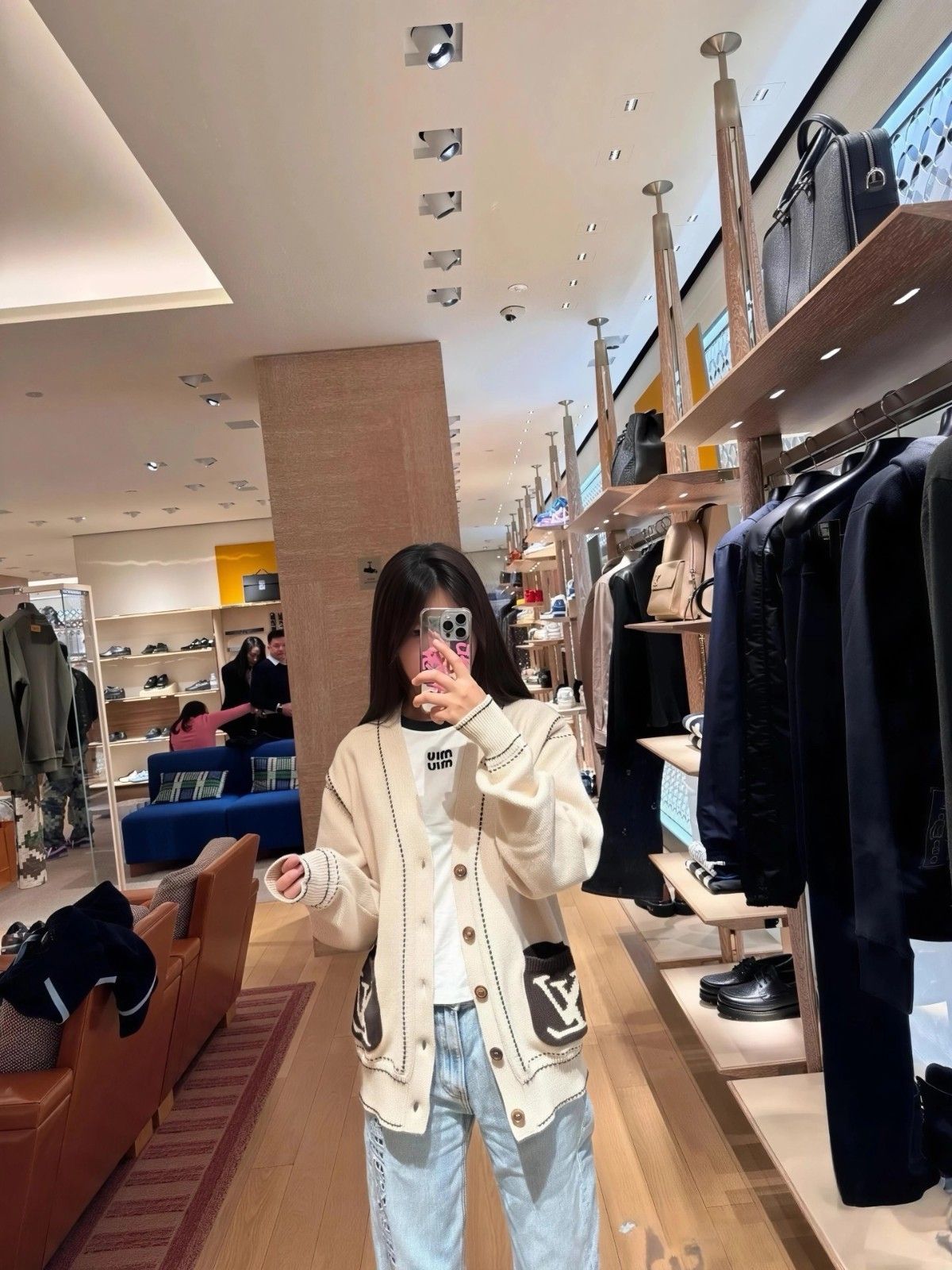 ルイヴィトン ニットカーディガンセーター オシャレ A31812