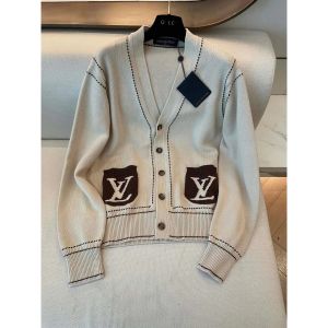 ルイヴィトン ニットカーディガンセーター オシャレ A31812
