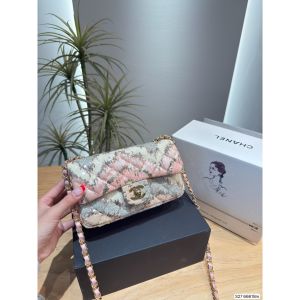 シャネル cf ショルダーバッグ 可愛い A31823