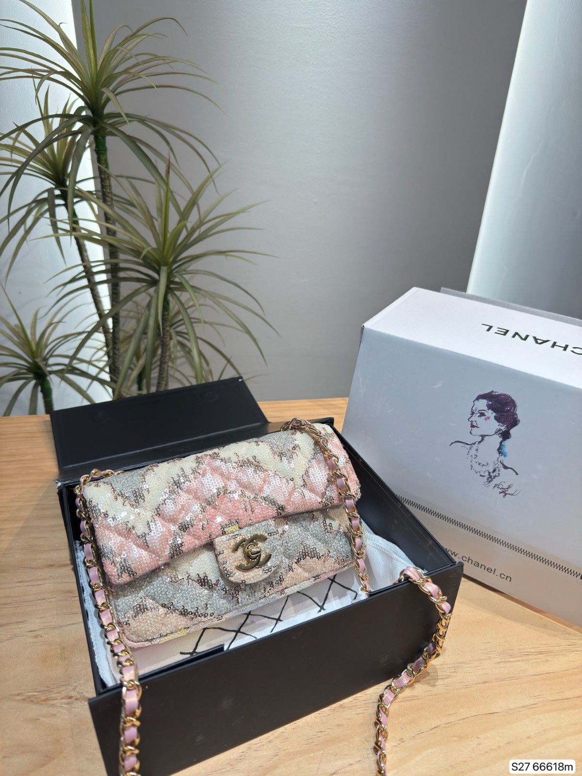 シャネル cf ショルダーバッグ 可愛い A31823