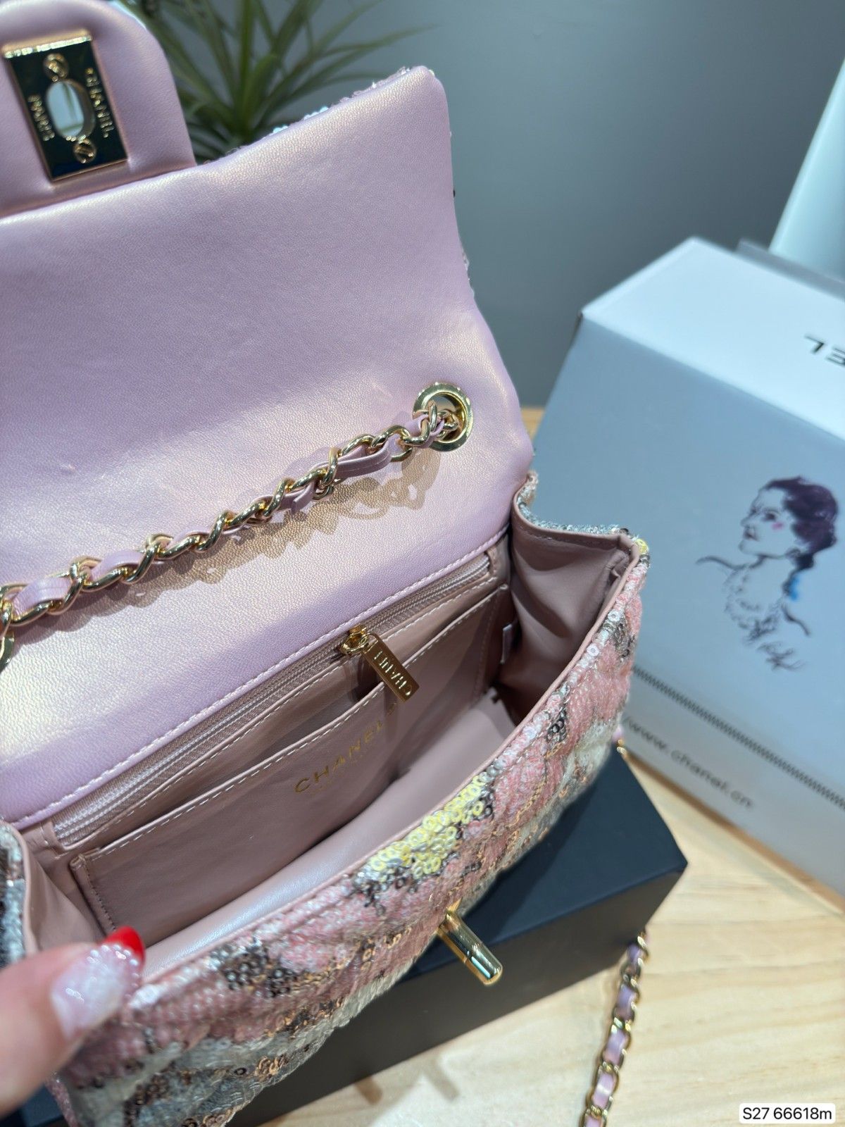 シャネル cf ショルダーバッグ 可愛い A31823