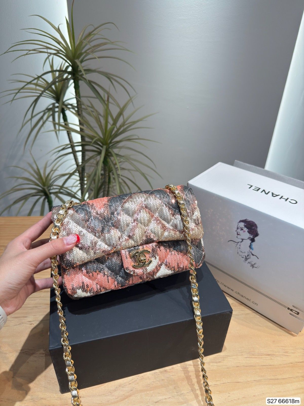 シャネル cf ショルダーバッグ 可愛い A31823