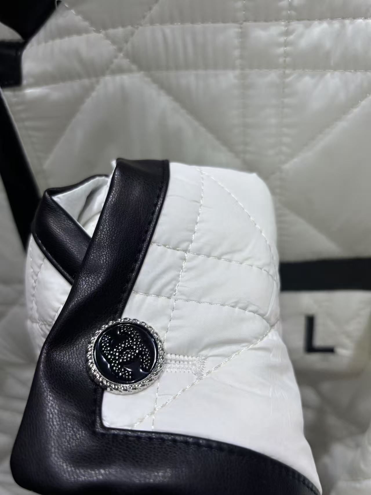 シャネル チェックの綿入りジャケット A31817