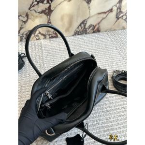 クロムハーツ ハンドバッグ 本革 高品質 カッコイイ A31820