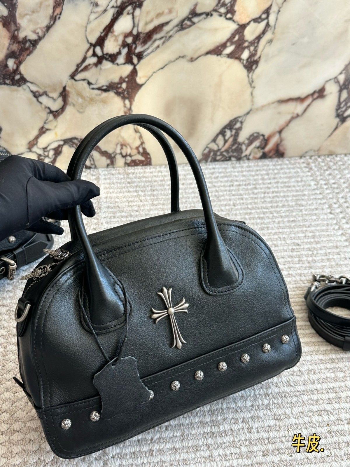 クロムハーツ ハンドバッグ 本革 高品質 カッコイイ A31820