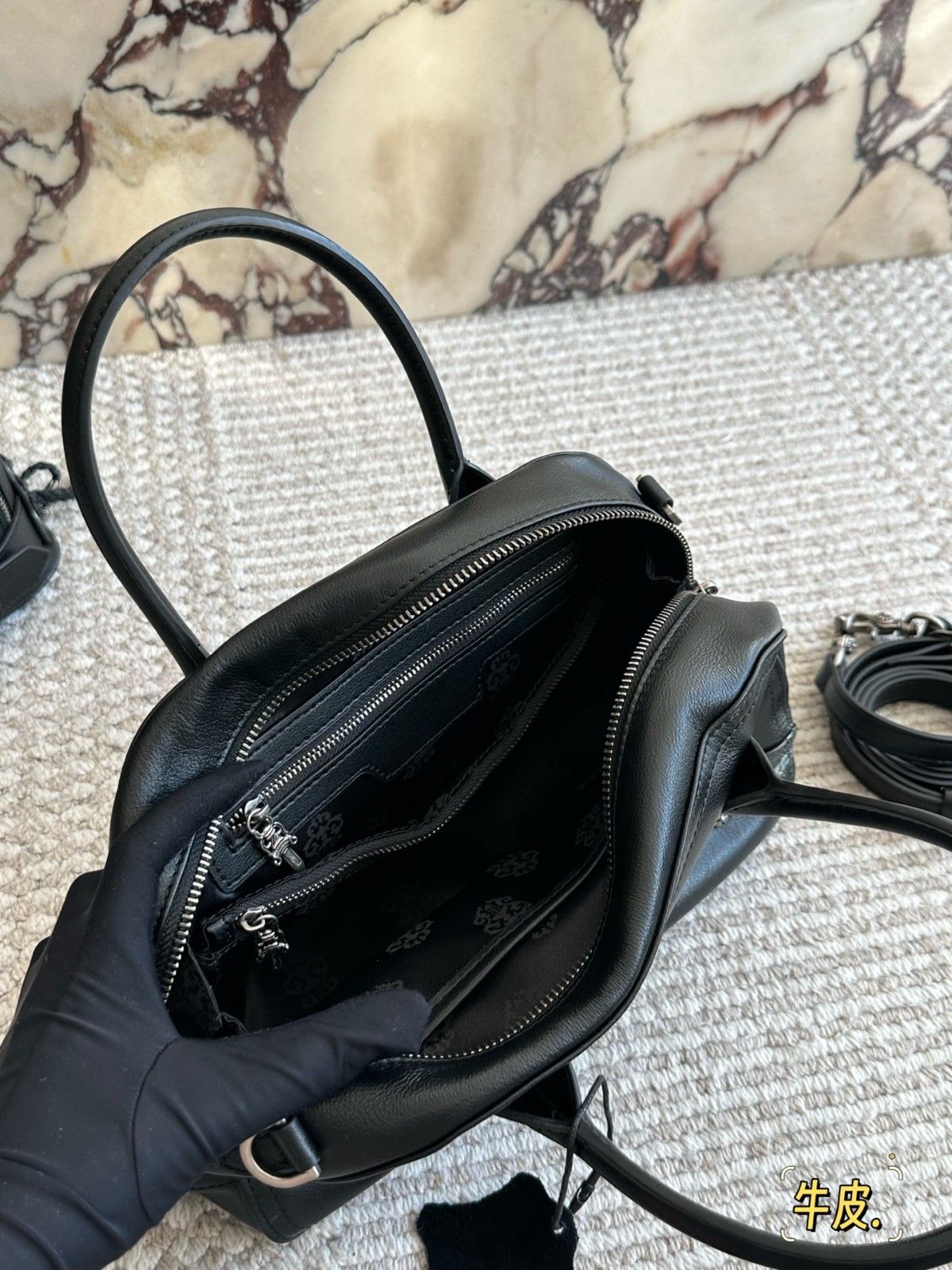 クロムハーツ ハンドバッグ 本革 高品質 カッコイイ A31820