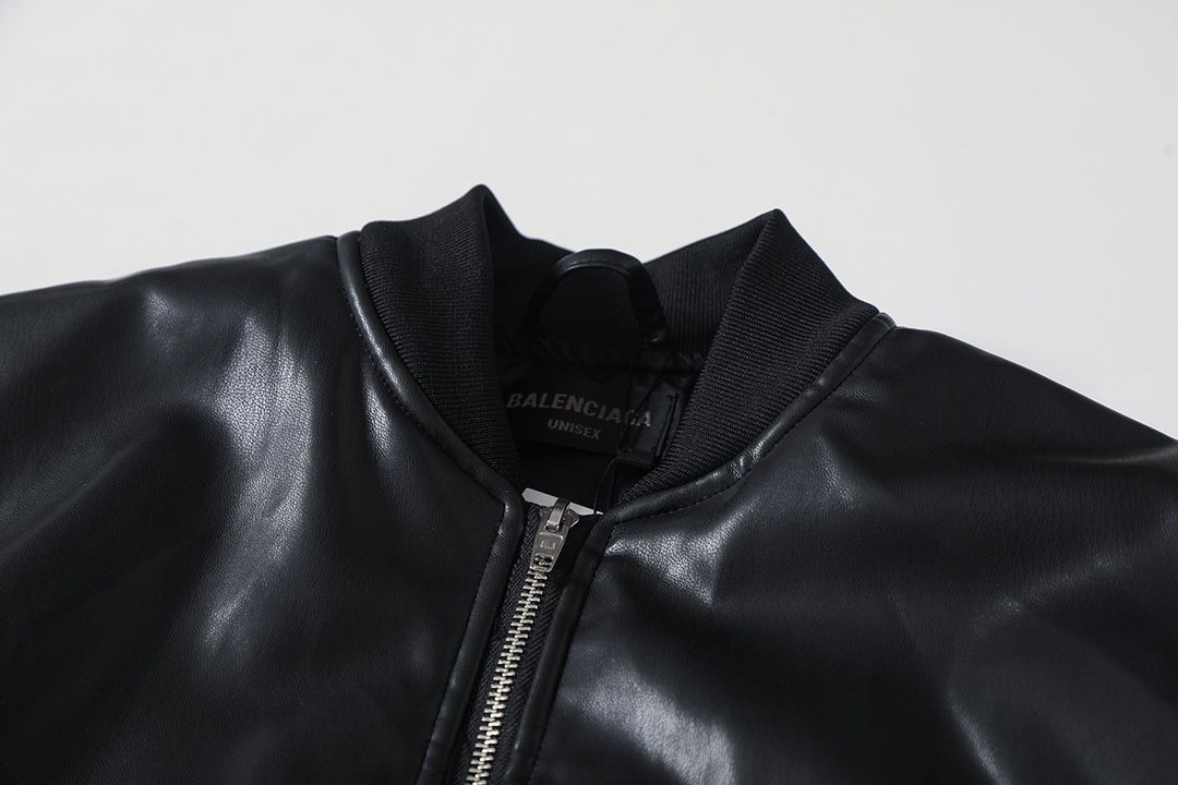 バレンシアガ レザージャケット BLCG 25FW カッコイイ A31811