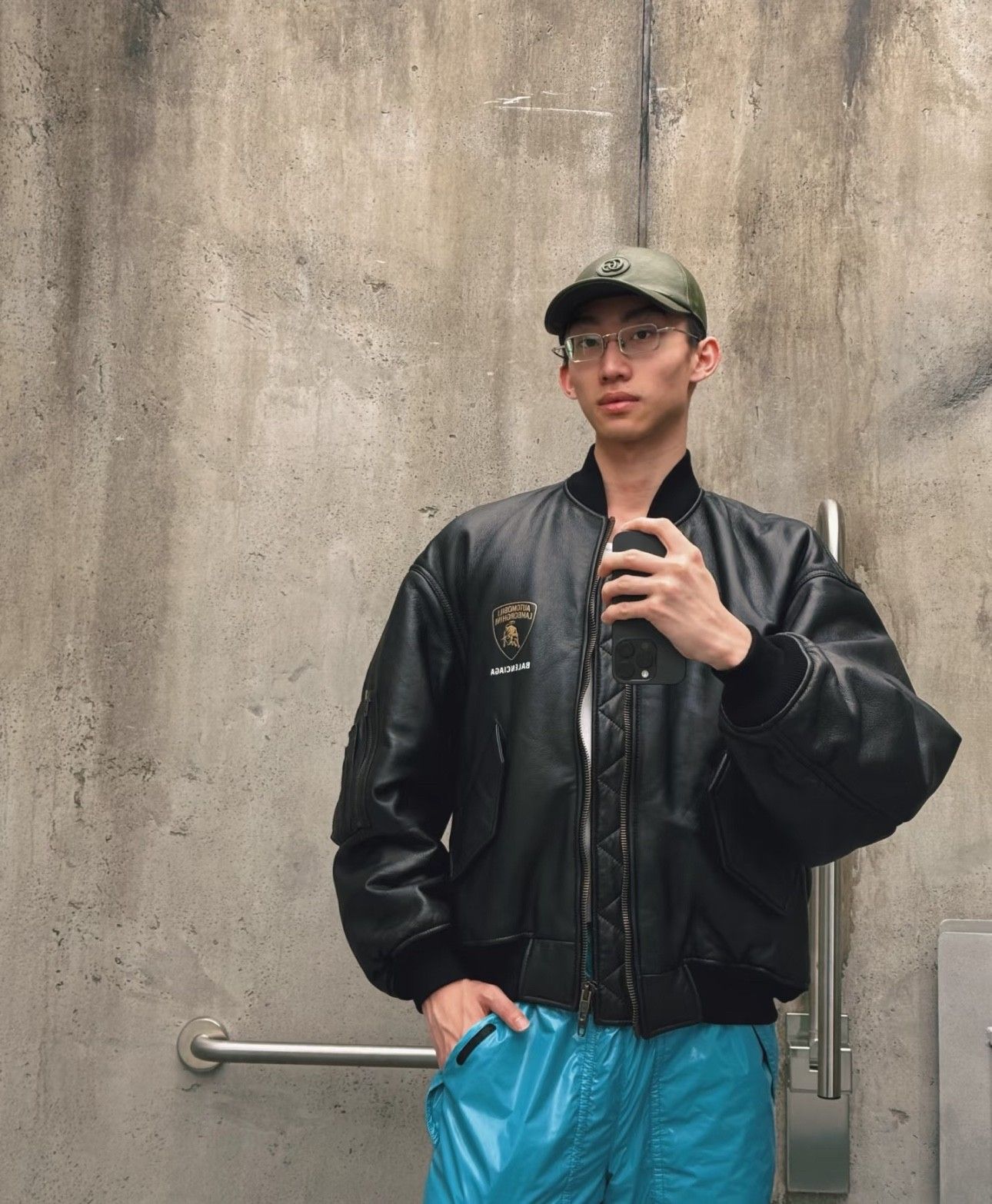 バレンシアガ レザージャケット BLCG 25FW カッコイイ A31811