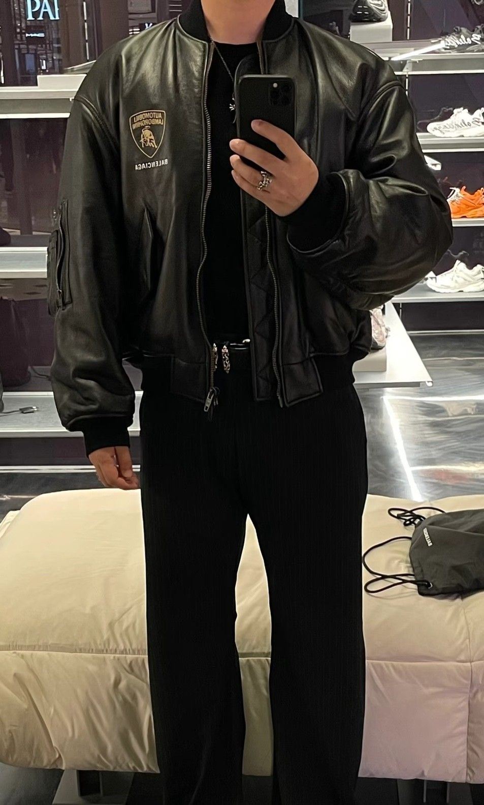 バレンシアガ レザージャケット BLCG 25FW カッコイイ A31811