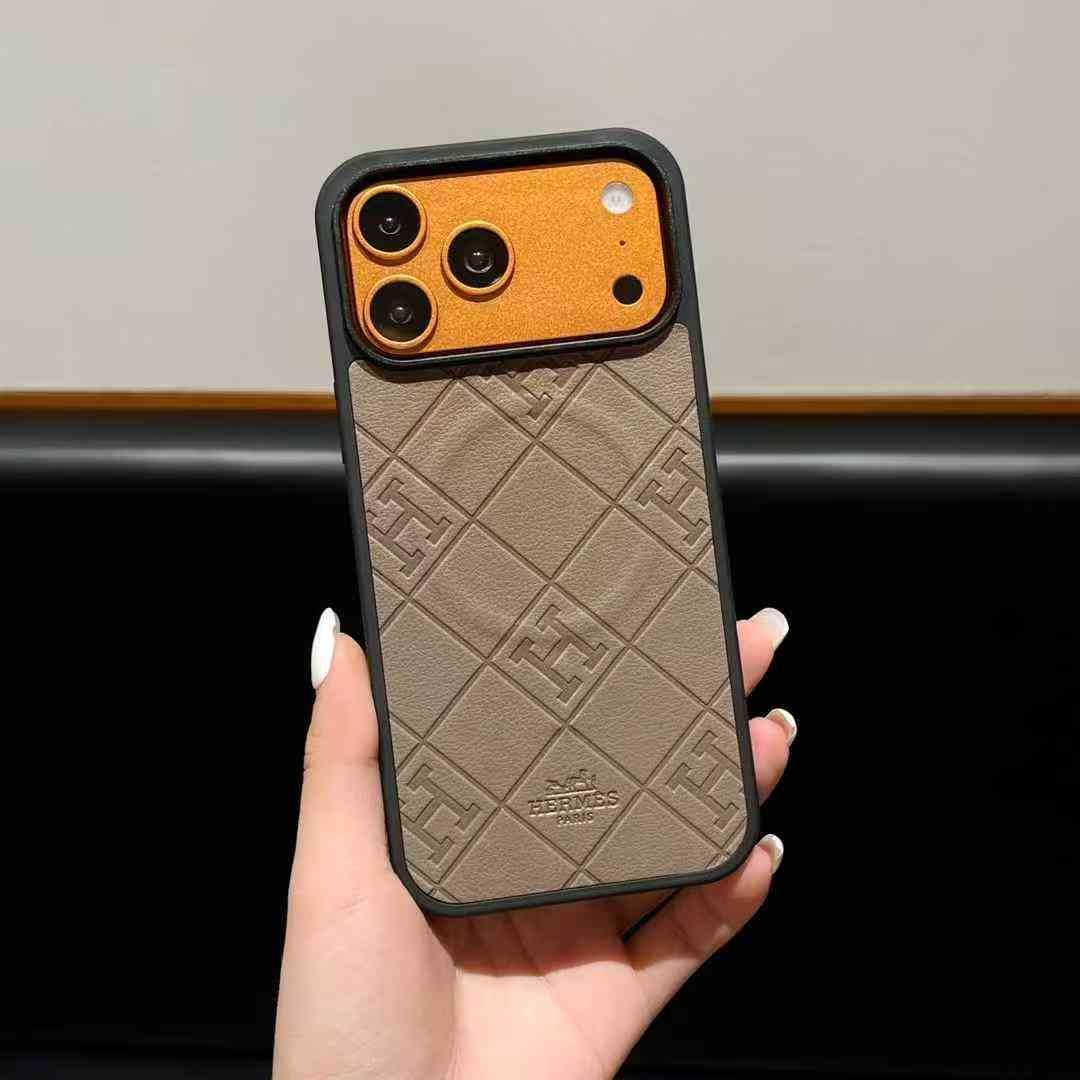 エルメスiPhone17/16/15/14ケース